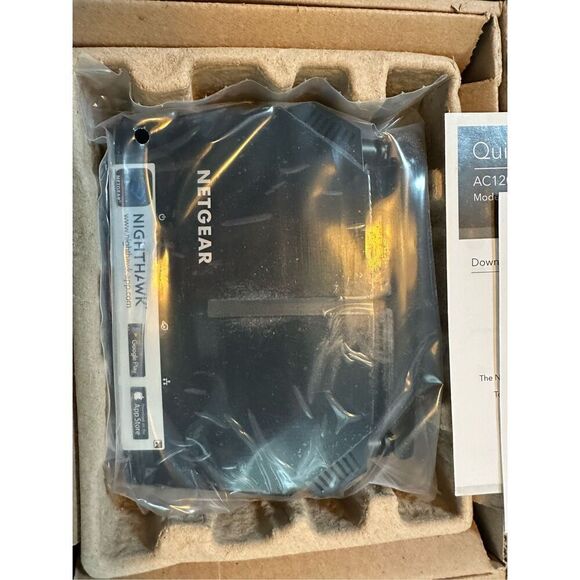 NETGEAR R6120-100NAR AC1200 Dual Band WiFi Router - Picture 6 of 6
